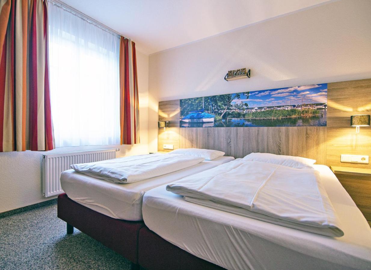Hotel Zur Sonne Waren  Dış mekan fotoğraf