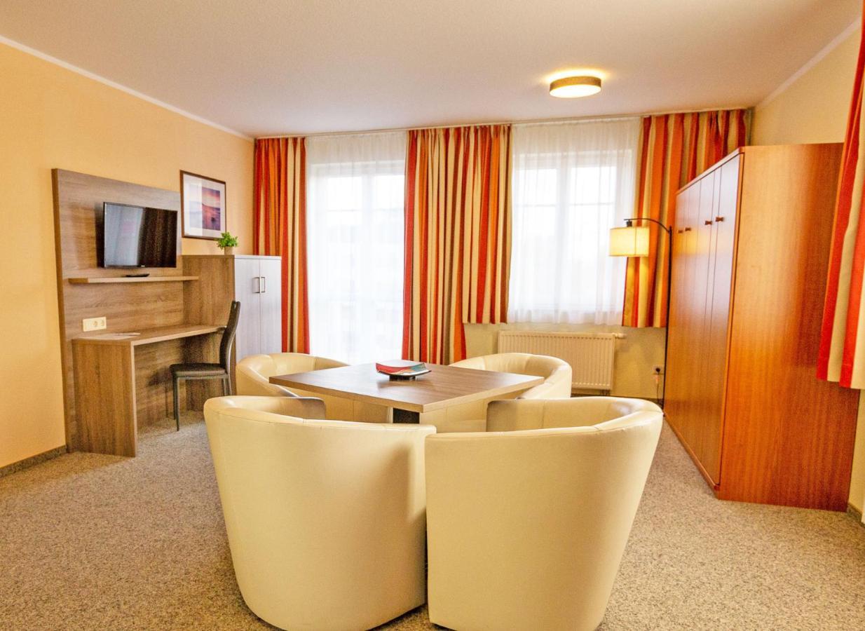 Hotel Zur Sonne Waren  Dış mekan fotoğraf